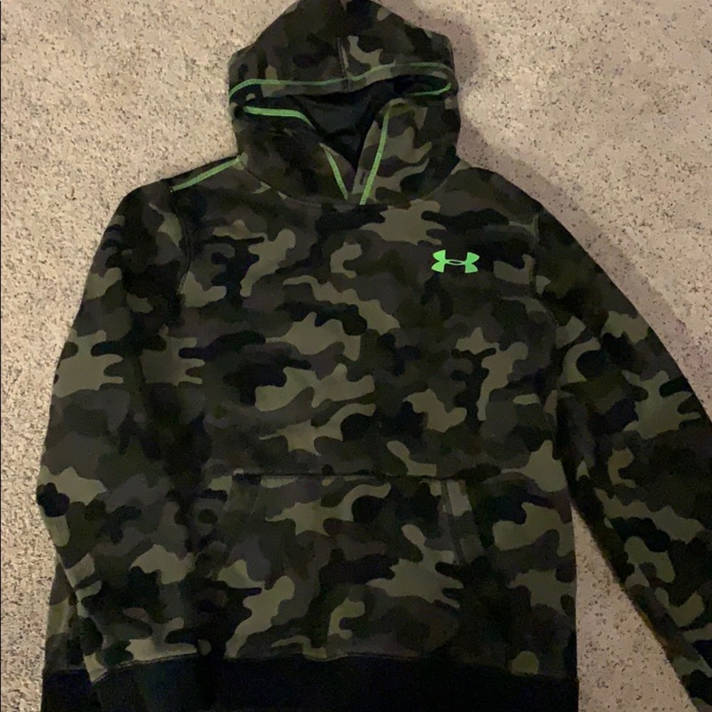 Under Armour boys XL hoodie